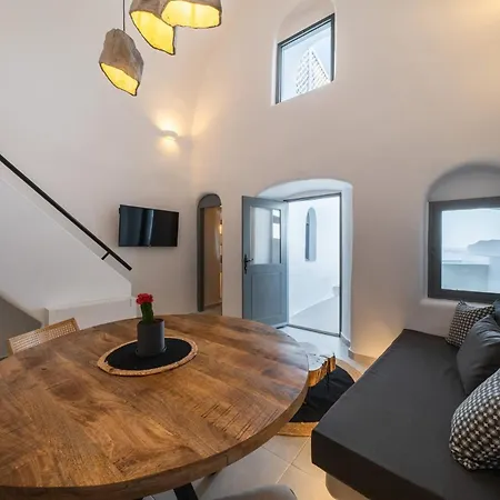 Deluxe Suite Sea View With Jetted Tub Bvs Oia Santorini *